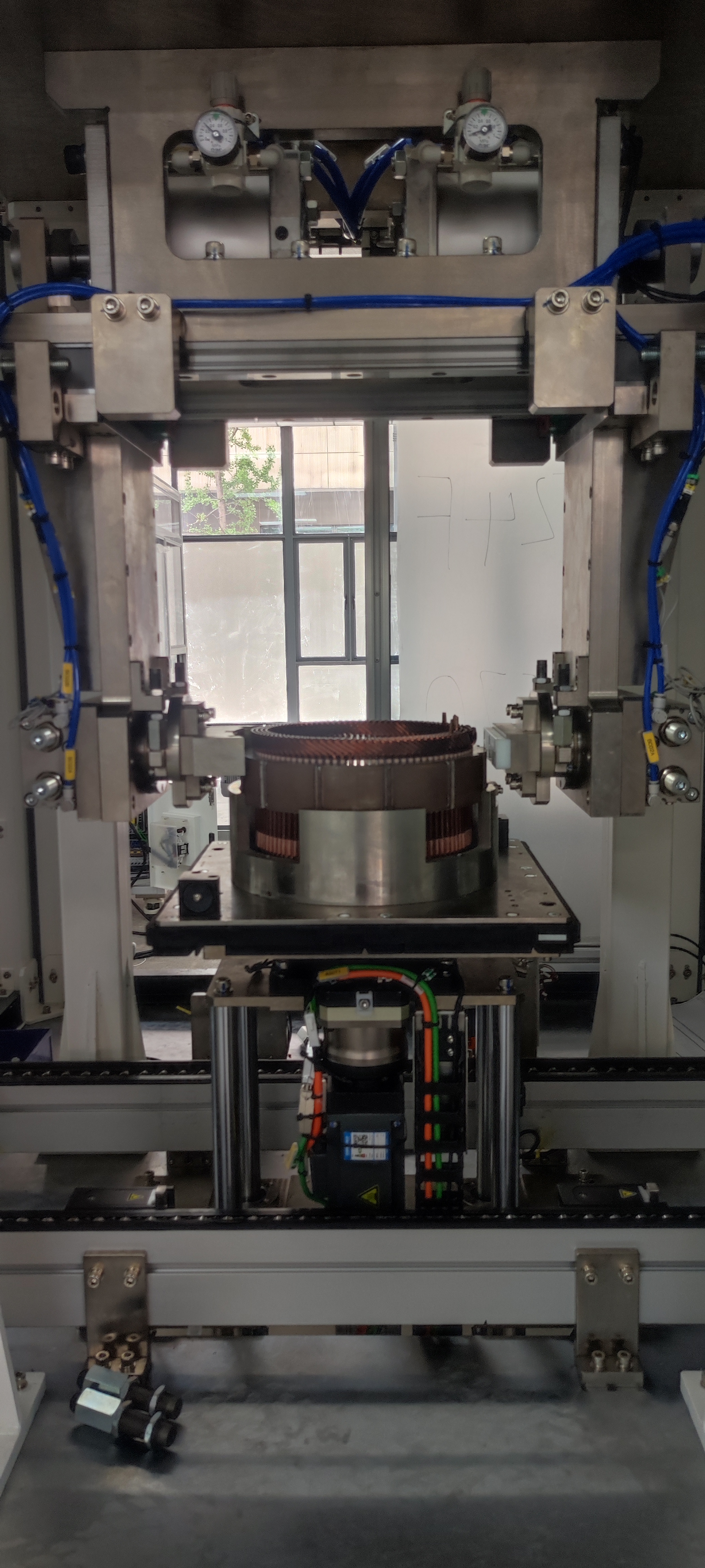 生产扁线电机--Produce flat-wire motors